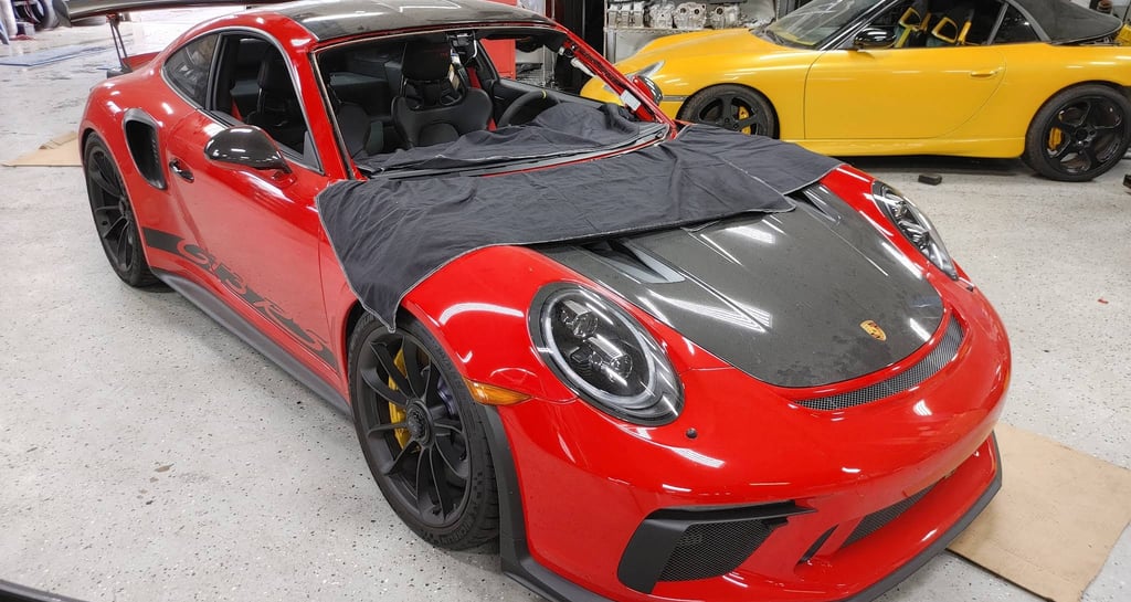 auto glass replacement