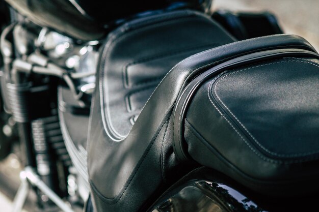 Selle moto de collection de 1980 par adrien perondi