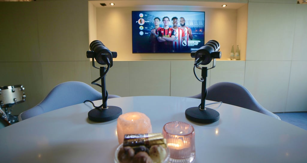 achtergrond van podcast opnemen in arnhem met tv 