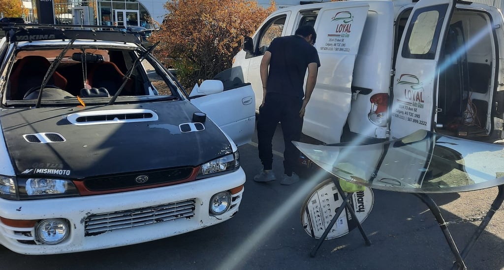 Front Windshield Replacement