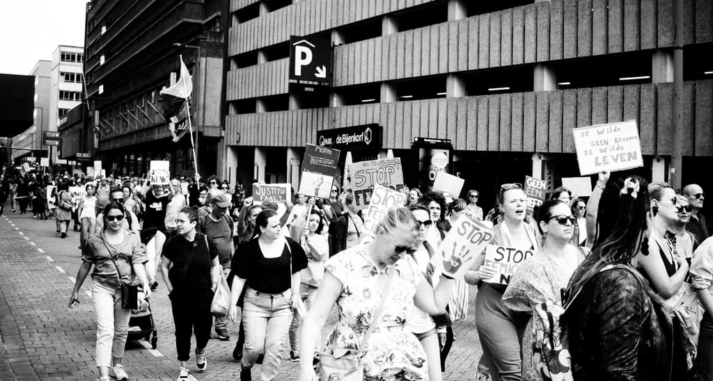 Womens protesting in Rotterdam-analog photography
