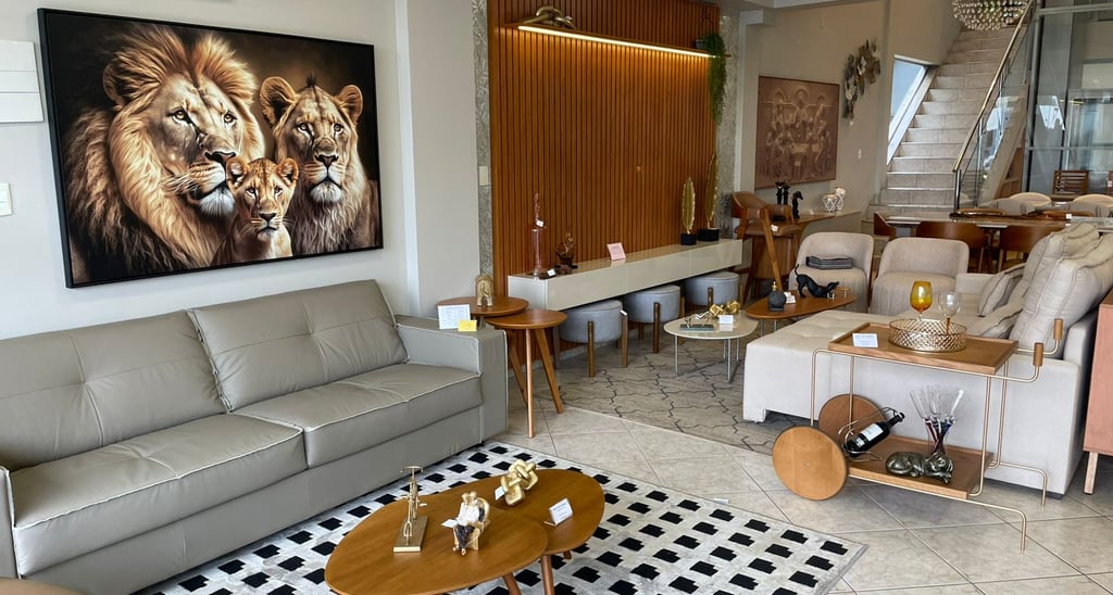 Estofados, quadros, tapetes, painéis, mesas de centro, decoração, quadros