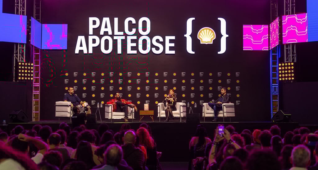 Palestra no Palco Apoteose. Bienal do Livro 2025.