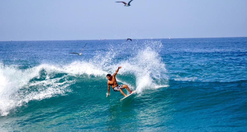 couche o entrenador de surf en puerto escondido