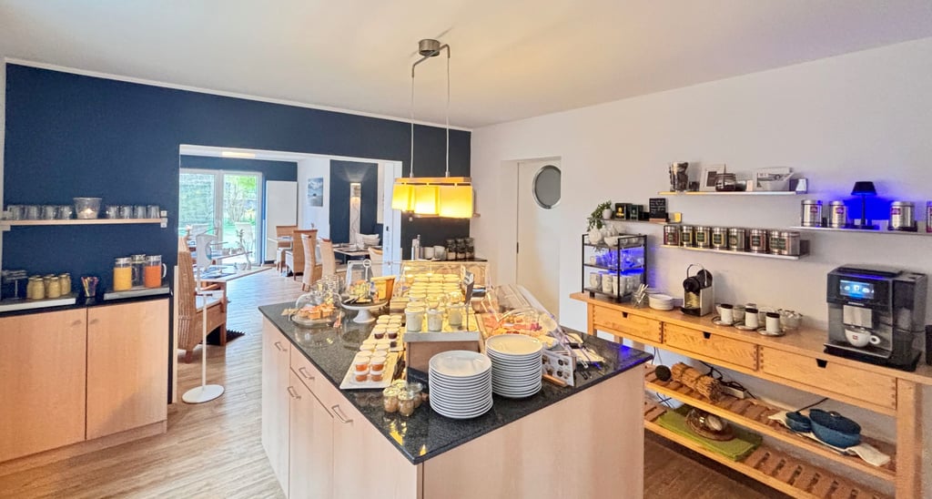 Hotel DunenNest - Frühstücksbüffet, Kaffeevollautomat