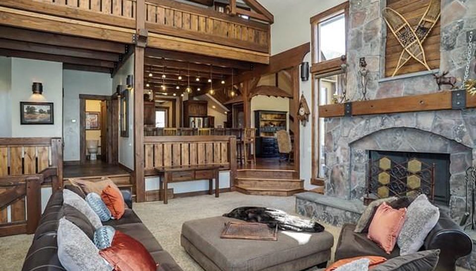 Serenity Hills Timber Frame Mountain Home Living-2