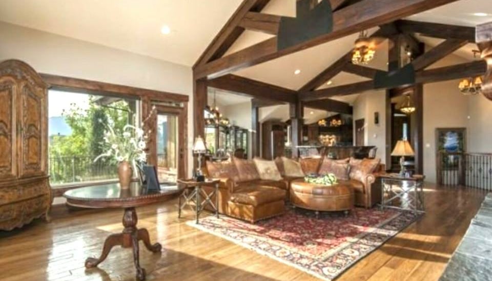 Elkhorn Timber Frame Mountain Home Living-2