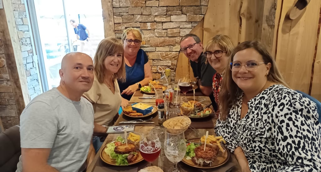 Les Têtes à Plapp' : troupe de théâtre amateur de Plappeville en Moselle : Auberge de la cascade
