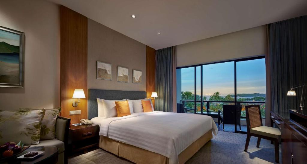 A sea-view room at Shangri-la Tanjung Aru Beach Resort