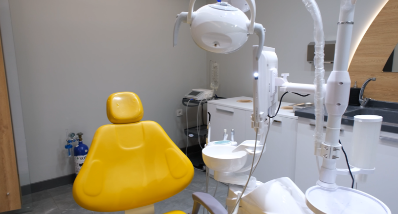 Kozmonot Ağız ve Diş Sağlığı Polikliniği