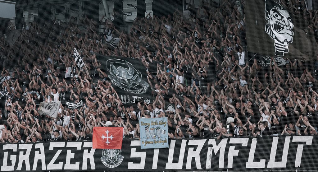 Sturm-Graz-Ultras sorgen für Stimmung im Heimspiel in Graz
