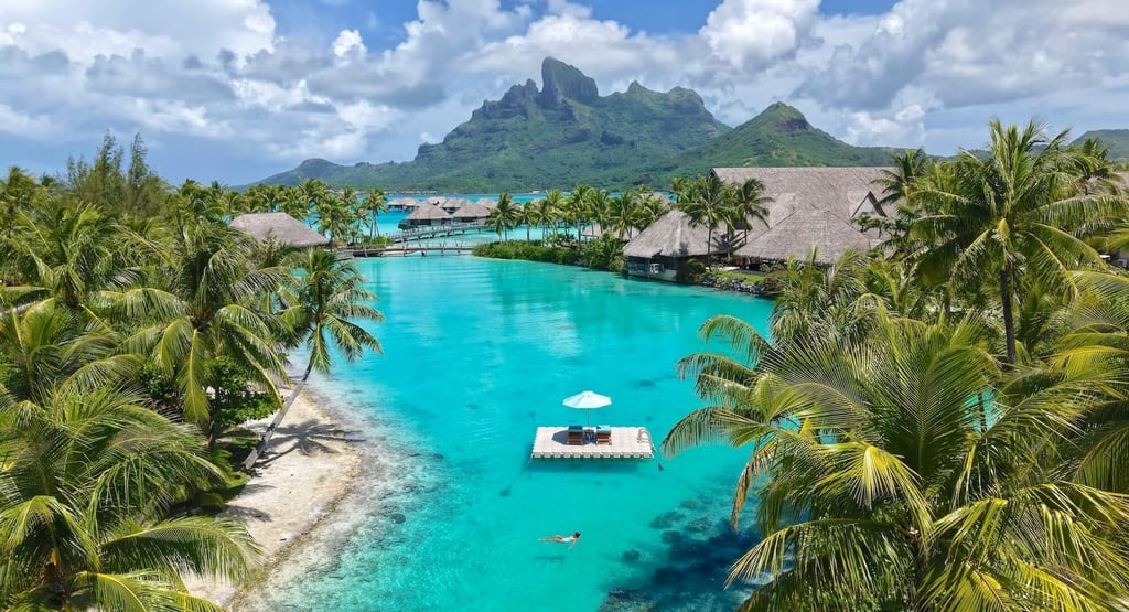Four Seasons or St Regis Bora Bora - which one is better and why