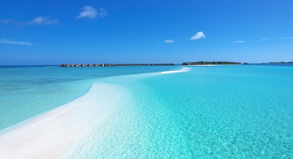Four Seasons Landaa Giraavaru Maldives sandbank