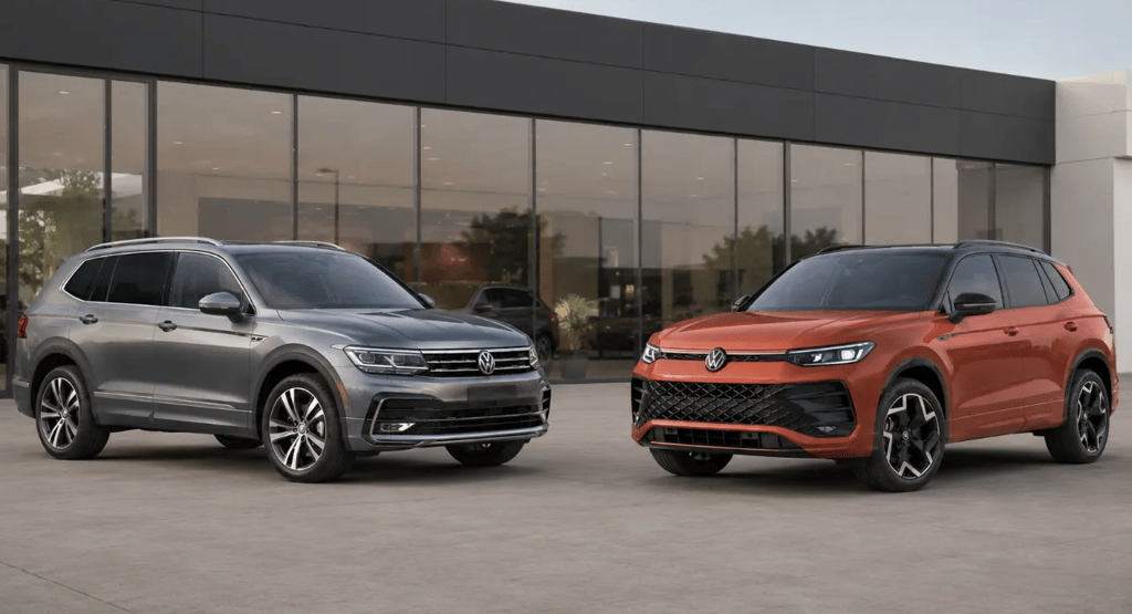 Volkswagen Tiguan Allspace e Tiguan 2026 frente a frente em showroom externo