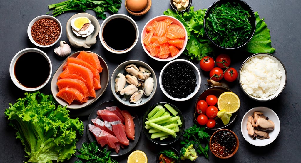 Alimentos en bowl encima de la mesa