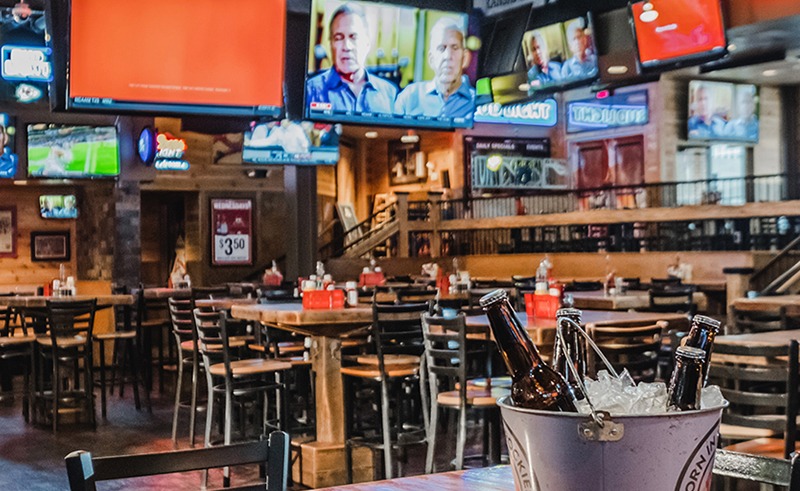 Top Sports Bars and Restaurants in Kansas to Watch Wimbledon 2024
