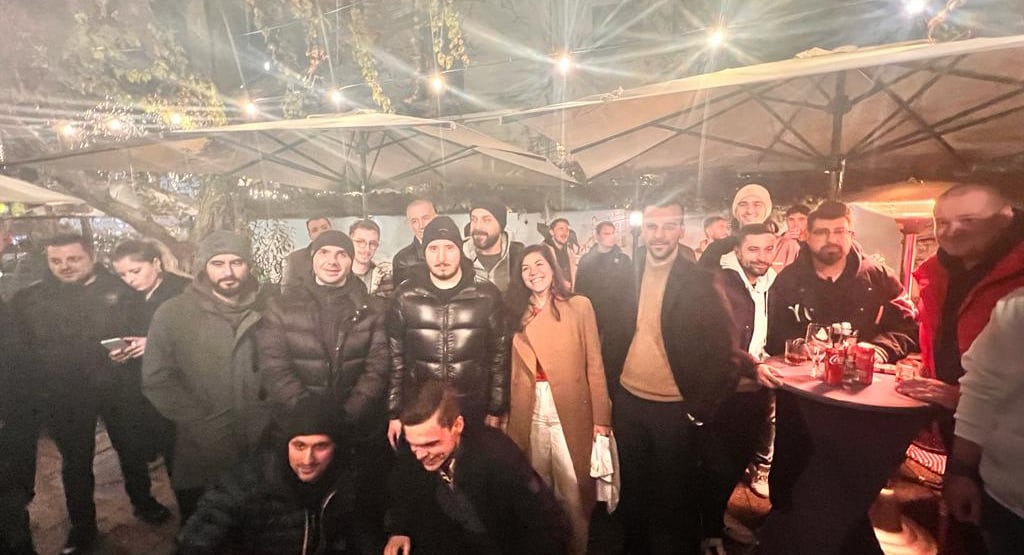 group photo with all participants