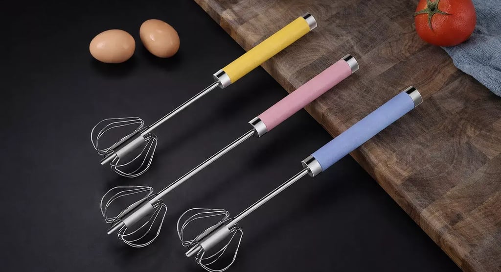 Batedor de ovos semi automático