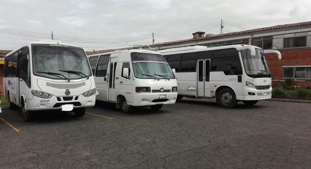 solicito que la imagen que esta integrada el borde sea desvanecido