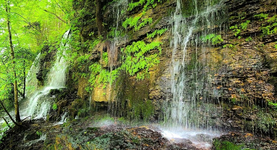 Rock Island, Tennessee Travel - Waterfalls & Lush Landscapes Just Like in Avatar
