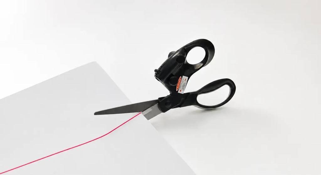 Tesoura com laser