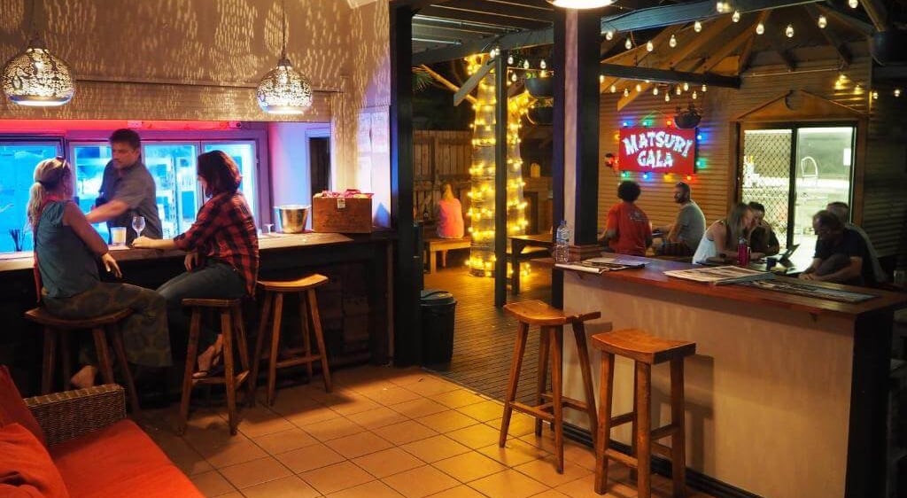 Kimberley Travellers Lodge bar area