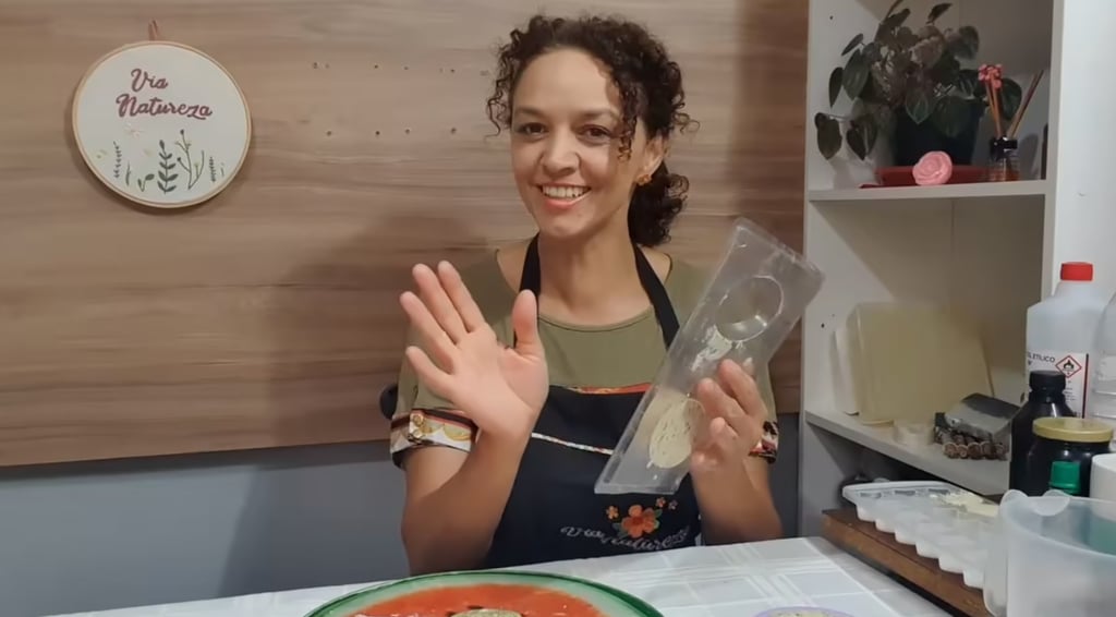 Foto Prof. Luciane em aula