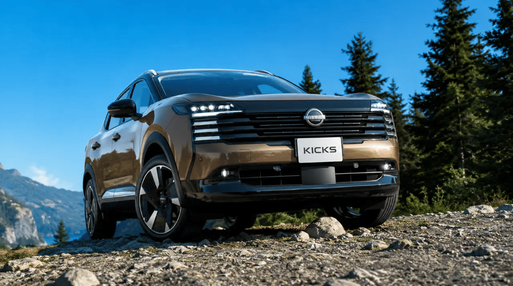 Novo Nissan Kicks 4x4 em estrada de terra com visual renovado e destaque frontal