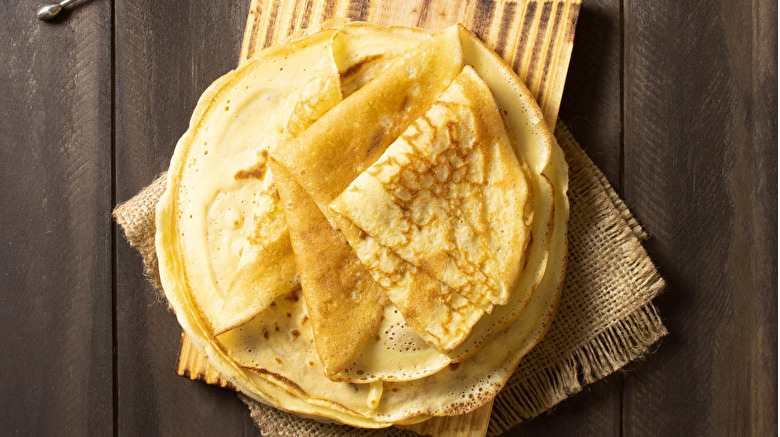 photo d'une assiette de crêpes