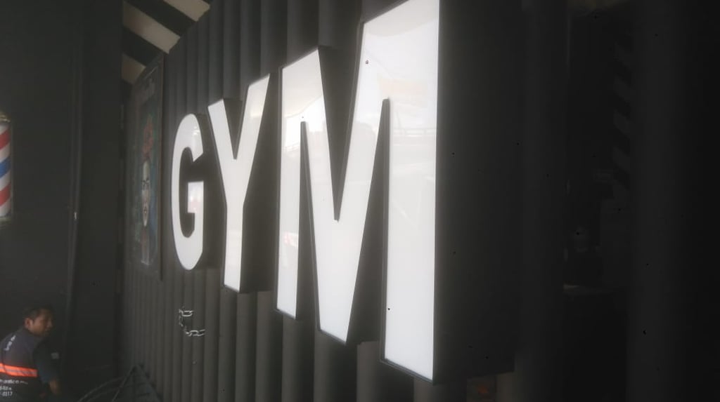 Letras 3D con luz LED Letras 3D para negocios  Anuncios de acrílico personalizadas