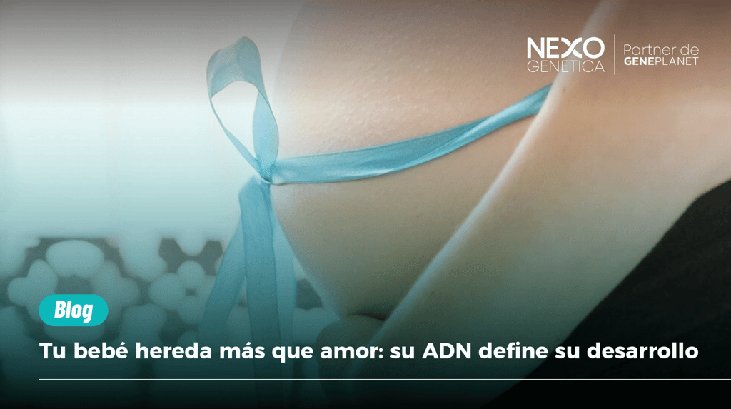 "Portad del blog de Nexo Genética. Una mujer embarazada muestra su vientre adornado con un listón azul. El título del artícul