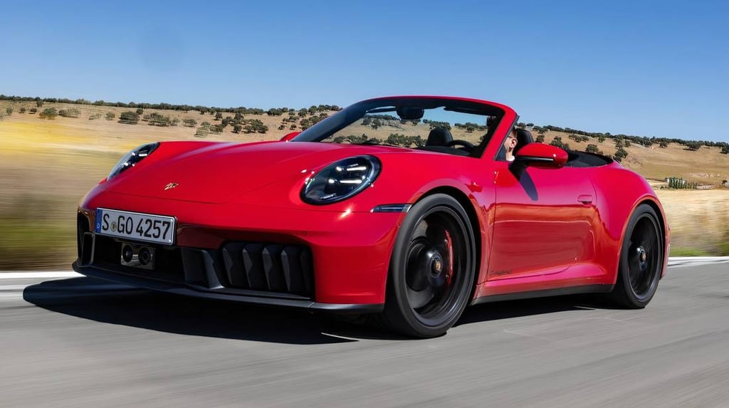 10 Carros Mais Acessíveis que Podem Superar o Porsche 911 em Desempenho