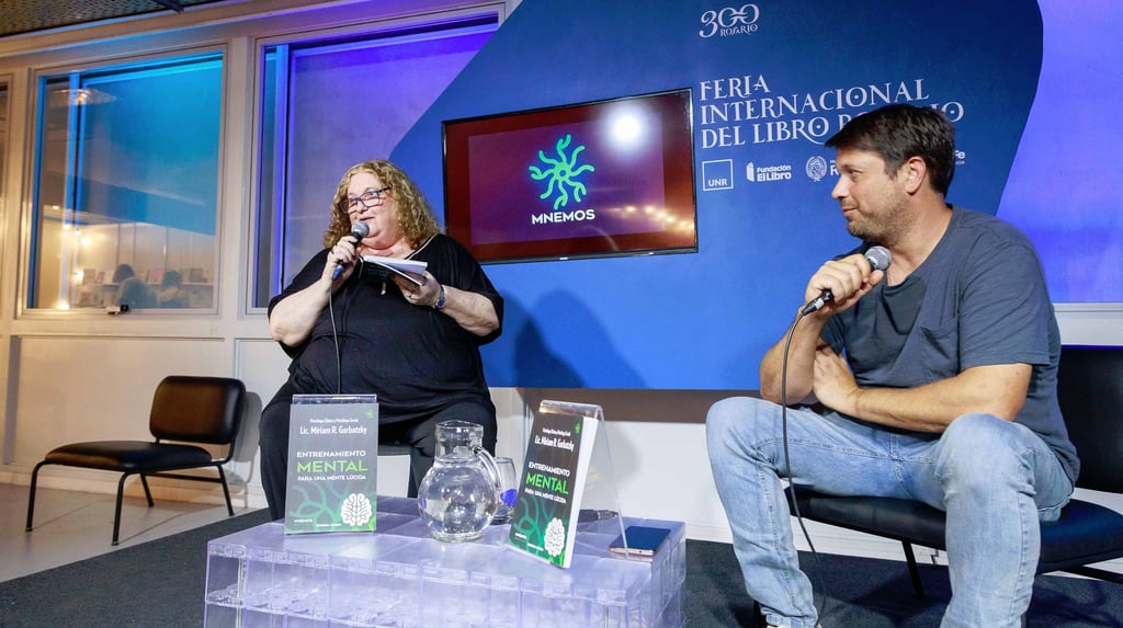 Presentación libro "Entrenamiento Mental" de Miriam Garbatzky, junto a Elad Abraham, director Mnemos