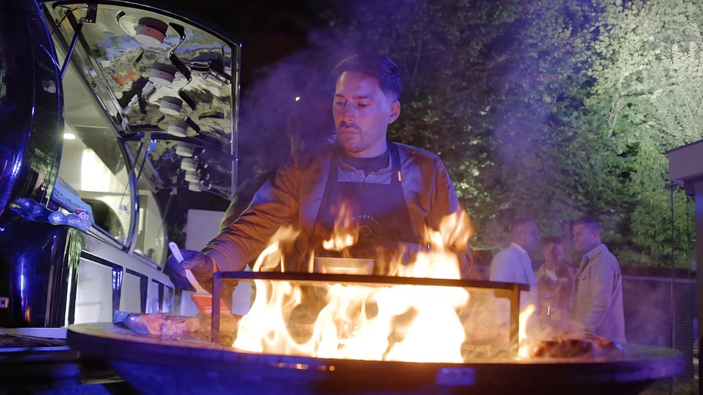 BBQ naast een Xagis foodtruck met een topchef aan de plancha.