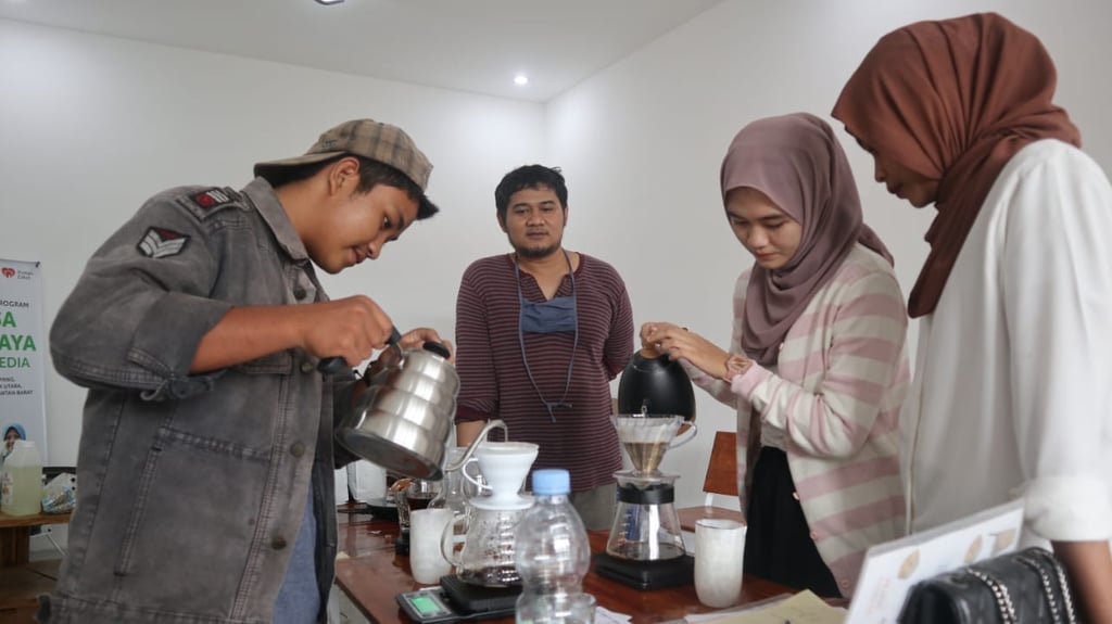 pelatihan barista, pelatihan barista pontianak, pelatihan barista gratis, pelatihan latte art pontianak, belajar latte art