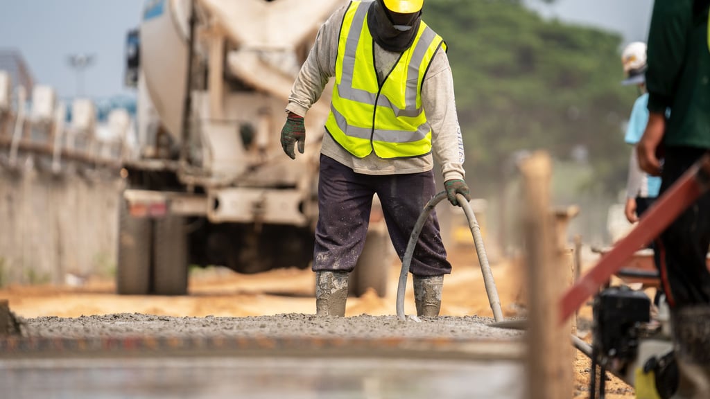 Piso com endurecedor de superfície