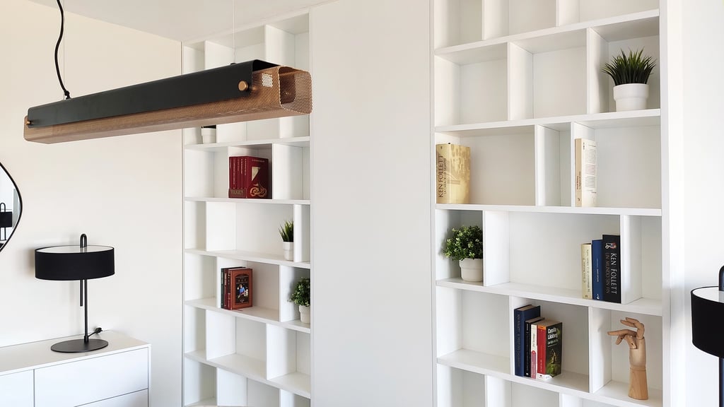 Librería empotrada en pared, mueble a medida para rincón de lectura, IMPATTO interiorismo