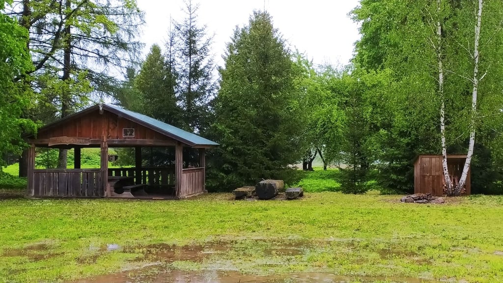 Lujėnai poilsiavietė