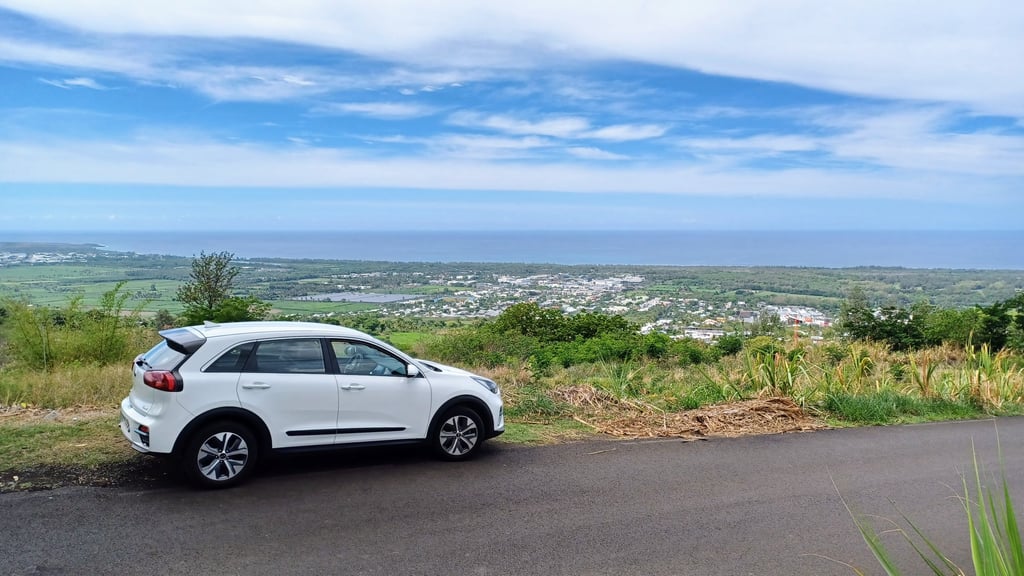 La Kia eNiro de VTC Péi à l'Etang-Salé