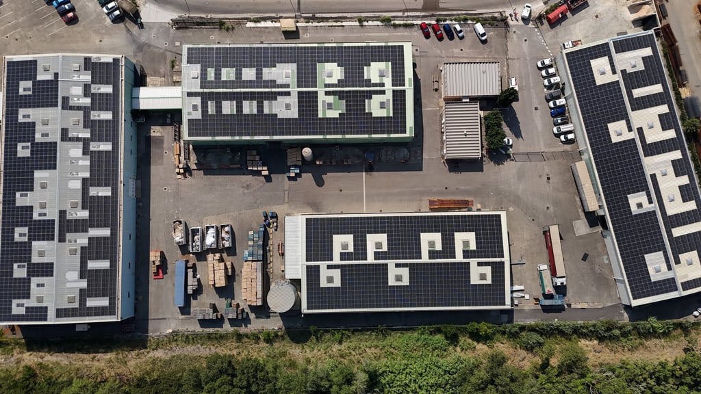 centrale photovoltaïque sur toitures en revente totale 