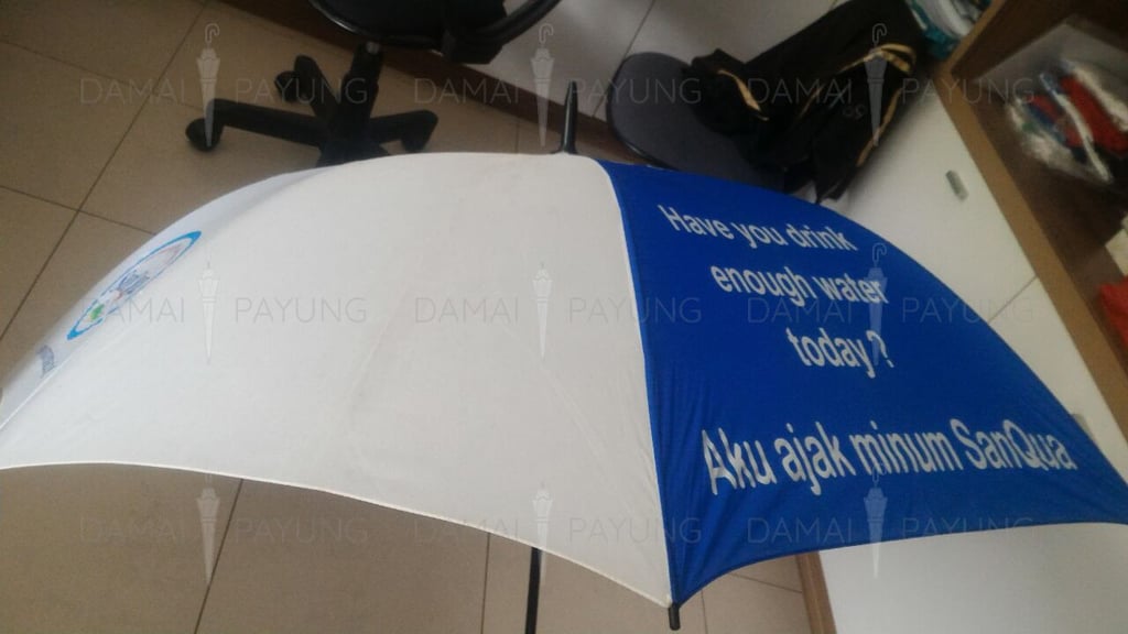 payung promosi polos fiber biru putih detail gambar 1