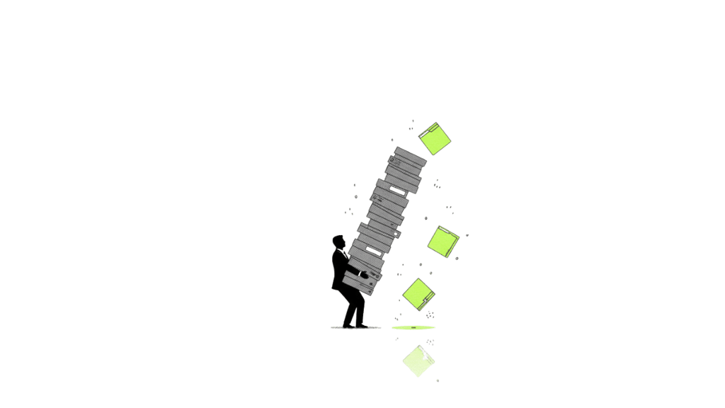 "Entrepreneur éliminant pile de dossiers pour ne garder que l'essentiel en jaune-vert – faire moins