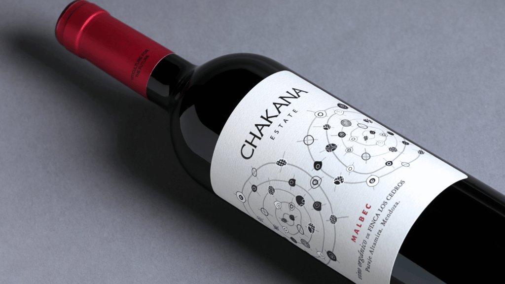 garrafa de malbec chakana estate, vinhos sustentaveis e organicos