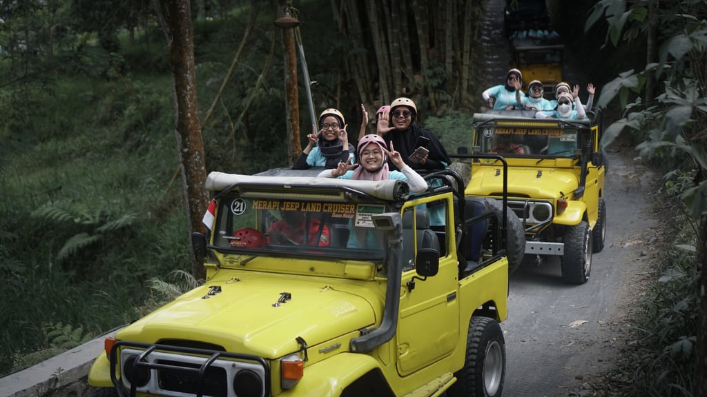 Wisata Seru di Kaliurang Merapi: Outbound, Jeep Lava Tour, ATV Merapi & Trekking