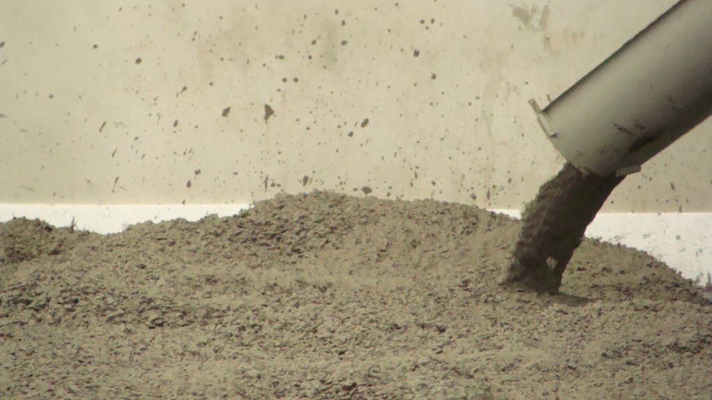 concreto com endurecedor de superfície