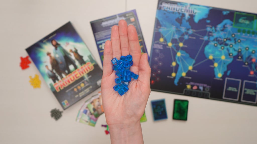 Rankoje laikomi ligų kubeliai