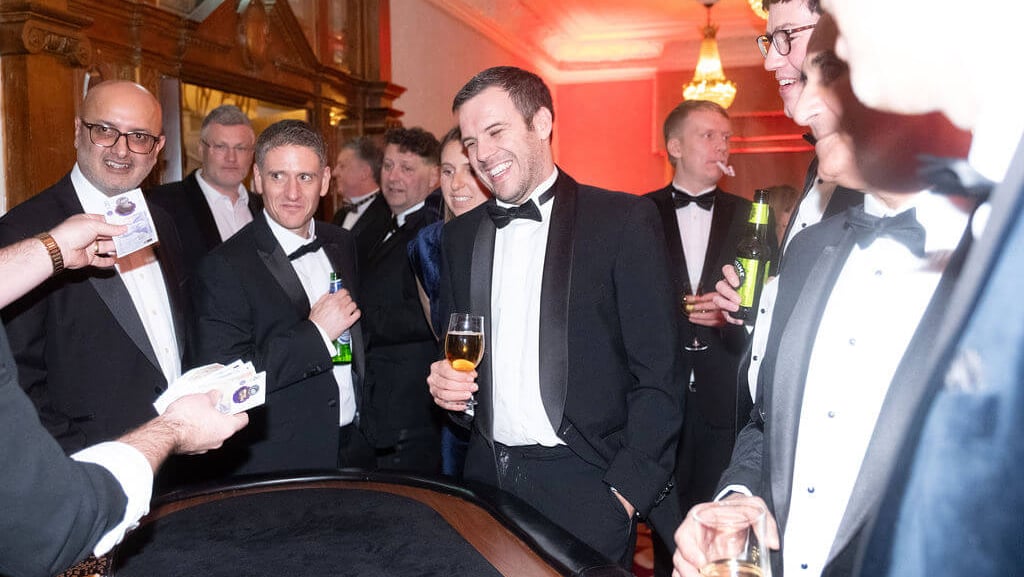 Magician for Corporate Dinner 