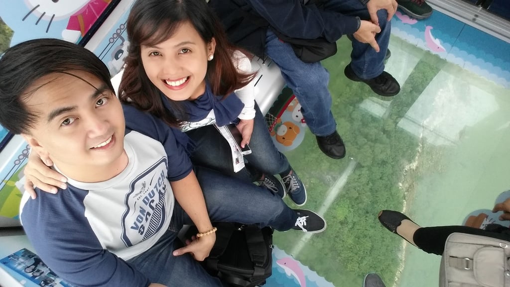 MJ & SEVEN First Outside-of-the-Philippines Trip at HongKong back in 2014