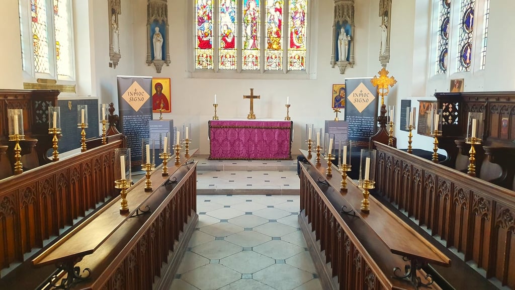 In Hoc Signo in the chapel of Magdalene College, Cambridge