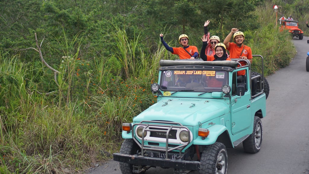 Rute dan Spot Wisata Favorit di Paket Jeep Merapi